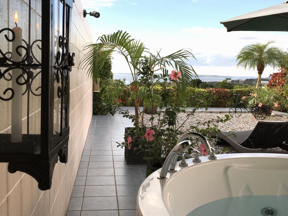 Villa Motobu Hills Bagian luar foto